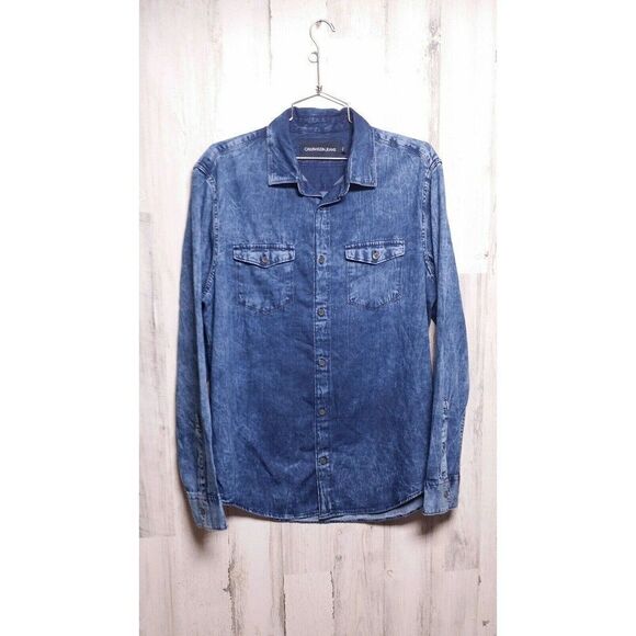 Calvin Klein Jeans Men's Size Medium Button Up Chambray Shirt - Picture 1 of 6
